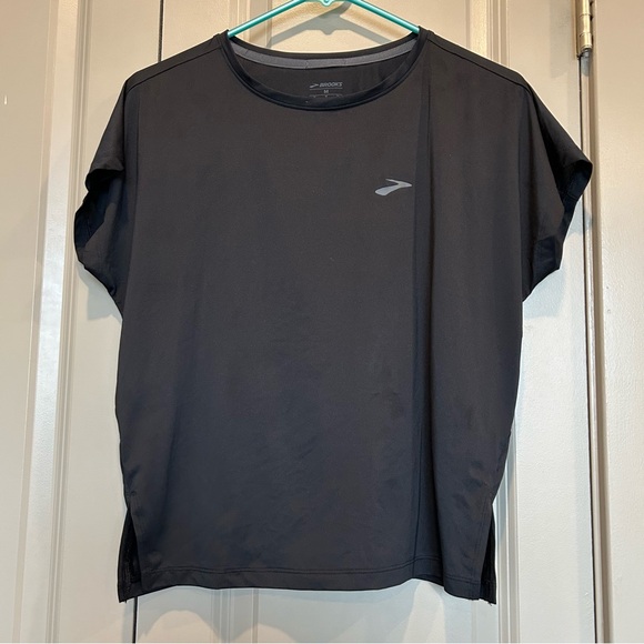 Brooks Sprint Free Lightweight Running Short Sleeve in Black in Medium - Picture 1 of 4